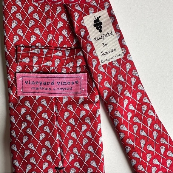 Vineyard Vines Crossed Lacrosse Sticks Printed Red Tie - Picture 2 of 4